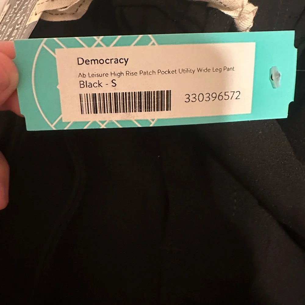 Democracy Black Wide Leg Pants - Picture 3 of 3